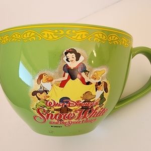 Beautiful snow white soup mug